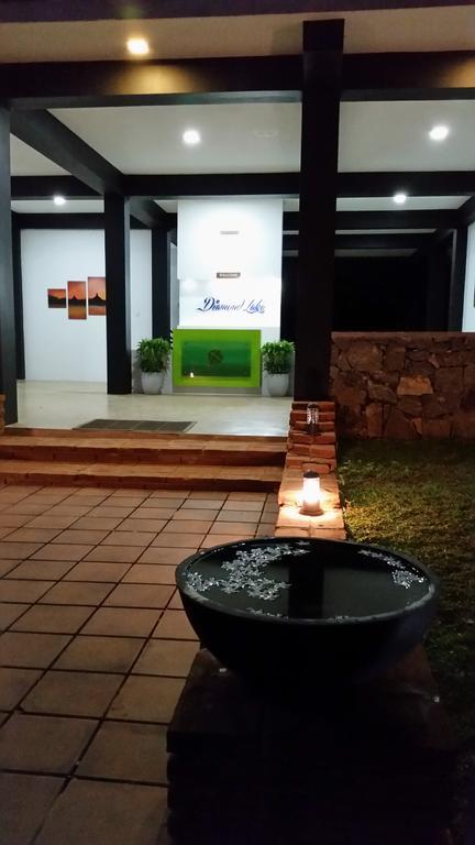 Diamond Lake Tourist Rest أنرادابورام المظهر الخارجي الصورة